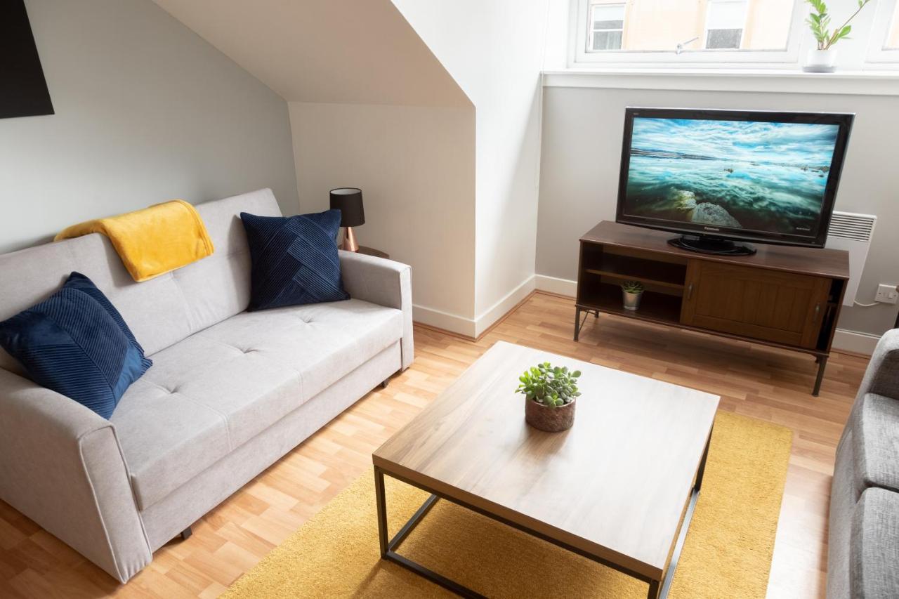 Modern Merchant City Apartment By George Square Glasgow Exterior photo
