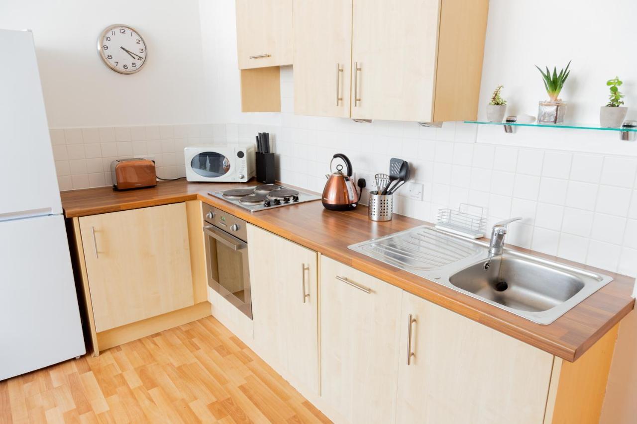 Modern Merchant City Apartment By George Square Glasgow Exterior photo